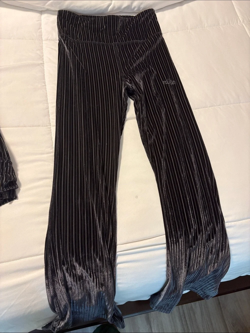 Nike Men’s Black Velour Pinstripe Corduroy Pants